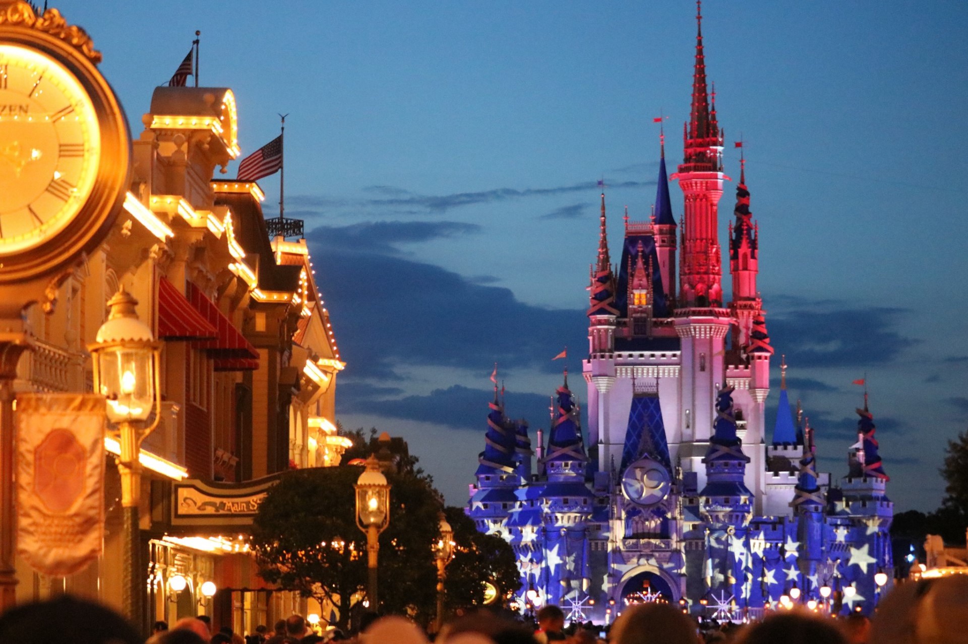 How Much Revenue Do Orlando’s Theme Parks Generate Annually?